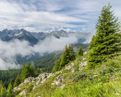 Schweiz_2017-26 Bei Alp Laret - Blick über das Inntal.