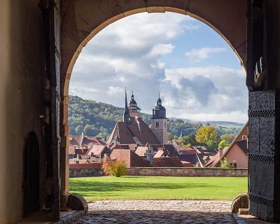 Durchblick vom Schloss auf die Stadt : Schmalkalden, Thüringen